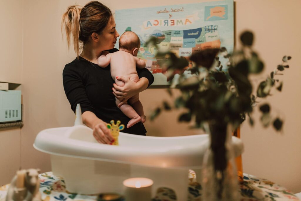 How to Bathe a Newborn Safely: Step-by-Step Guide for Parents